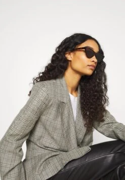 Even&Odd Occhiali Da SoleBrown Donna Occhiali Da Sole EV451K021-O11 3 Even&Odd Occhiali Da SoleBrown Donna Occhiali Da Sole EV451K021-O11 -Even&Odd 04fd6df51d2f42d294cbebe9047e515d