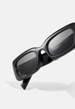 Even&Odd Occhiali Da SoleBlack Donna Occhiali Da Sole EV451K041-Q11 -Even&Odd 0d80859bd2744070ba69aced2f96404d