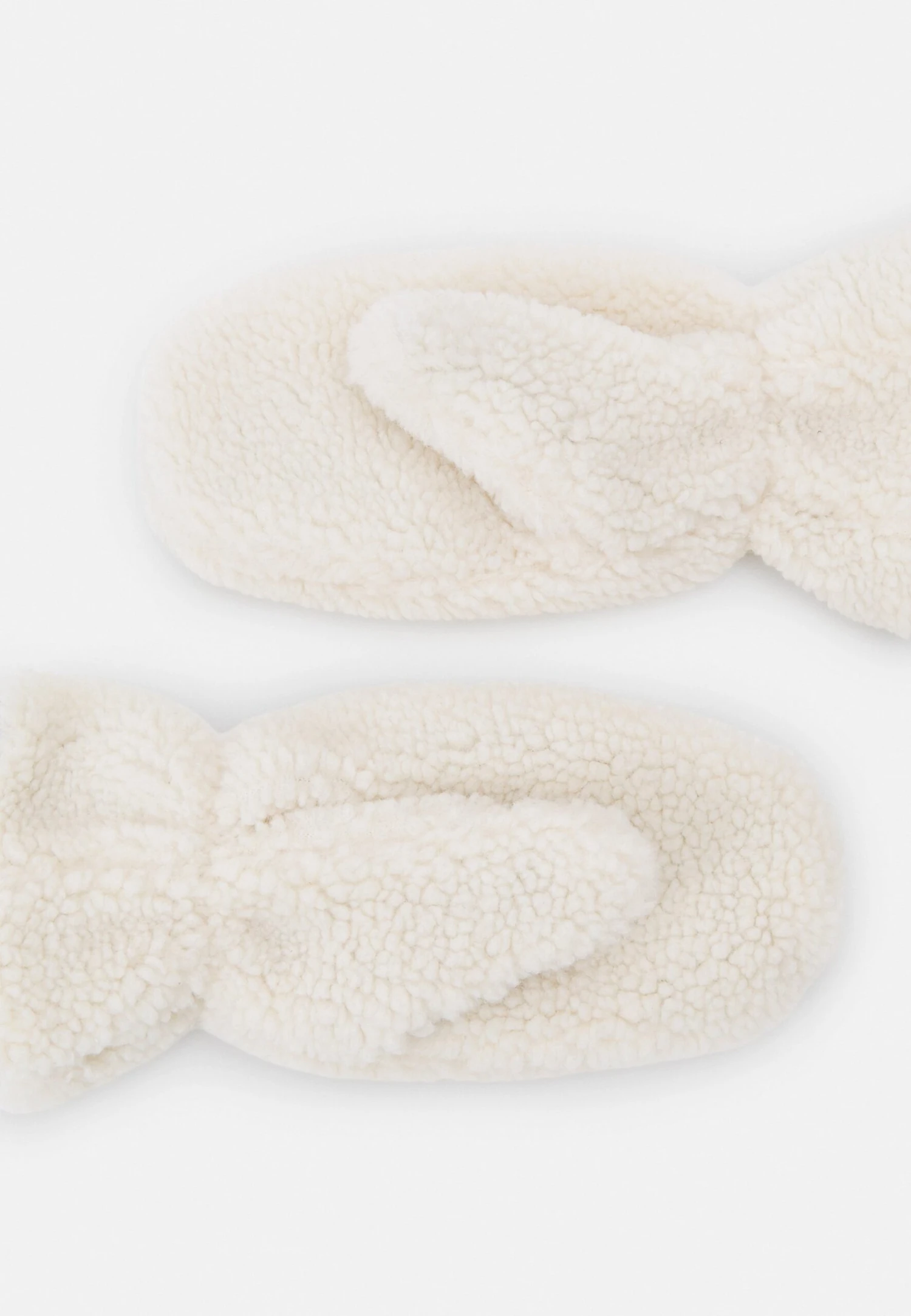 Muffole - Offwhite Even&Odd Muffole - Offwhite -Even&Odd 1b178265e78d48d4a025e478ad71ed2c scaled