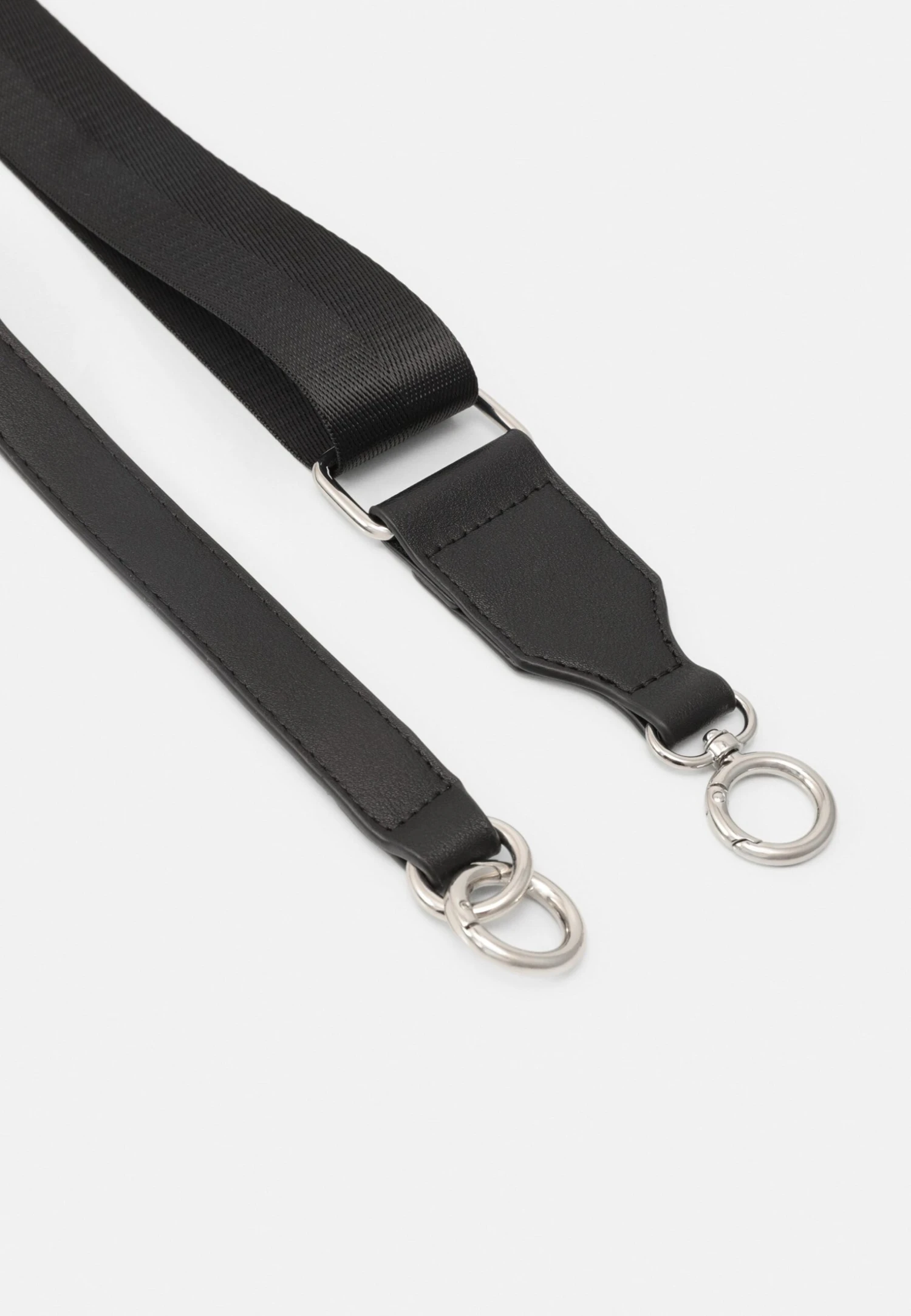 Borsa A Tracolla - 802 - Black Even&Odd Borsa A Tracolla - 802 - Black -Even&Odd 3029933b5e3d42d0be64fa618c3e51da scaled