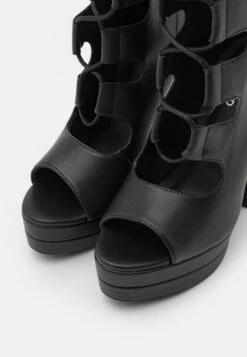 Even&Odd Stivali Con PlateauBlack Donna Stivali EV411A0X0-Q11 7 Even&Odd Stivali Con PlateauBlack Donna Stivali EV411A0X0-Q11 -Even&Odd 3030251b1f064ebaa62fde5652dac25b