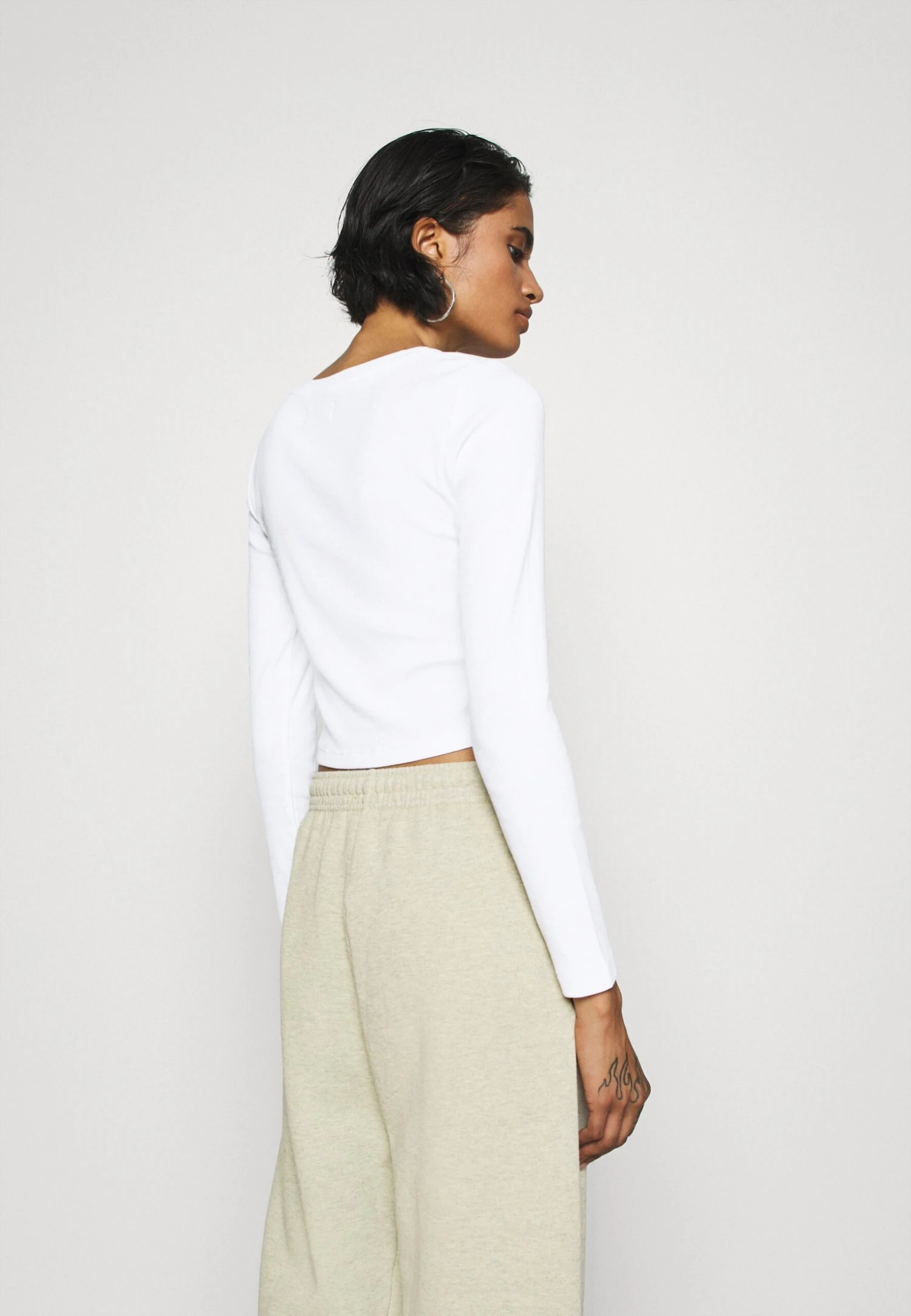 3Er PackMaglietta A Manica LungaBlack/White/Light Grey Donna T-shirt e top EV421D1HT-Q11 Even&Odd 3Er PackMaglietta A Manica LungaBlack/White/Light Grey Donna T-shirt E Top EV421D1HT-Q11 -Even&Odd 4152d9c1fbfc4ebfb84bf96f87b83ec1 scaled