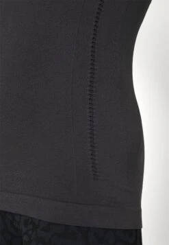 TopBlack Donna T-shirt E Top EV941D05S-Q11 -Even&Odd 4d46450d23ba4881ad467e5ea8effe90