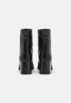 Even&Odd StivalettiBlack Donna Stivaletti EV411N0JA-Q11 -Even&Odd 516a3ce91ba54ed4bc5baddbf509d30b