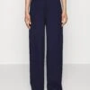 Petite Tailored Wide Leg TrouserPantaloniDark Blue Donna Pantaloni EVF21A026-K11 2 Petite Tailored Wide Leg TrouserPantaloniDark Blue Donna Pantaloni EVF21A026-K11 -Even&Odd 51ce3ce279a34474bdb440f028190d70
