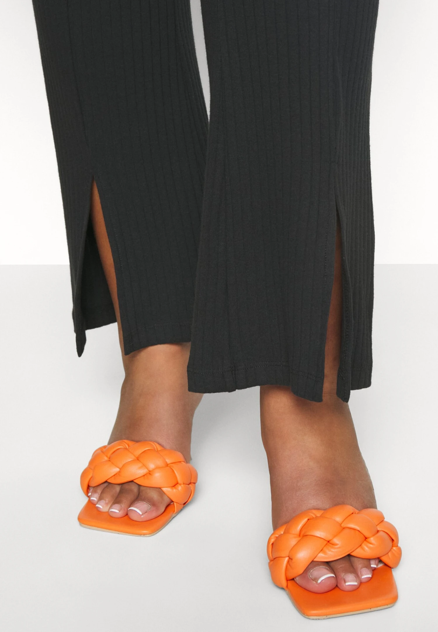 PantaloniBlack Donna Pantaloni EVB21A01V-Q11 PantaloniBlack Donna Pantaloni EVB21A01V-Q11 -Even&Odd 52129c9bb748416980cfbcf5916f3dfb scaled