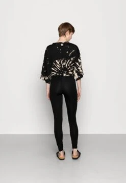 Even&Odd 2 PackLeggingsBlack Donna Pantaloni EV421A07V-Q12 4 Even&Odd 2 PackLeggingsBlack Donna Pantaloni EV421A07V-Q12 -Even&Odd 5a4684b9e0994d80abb9cbeab3e4f25e