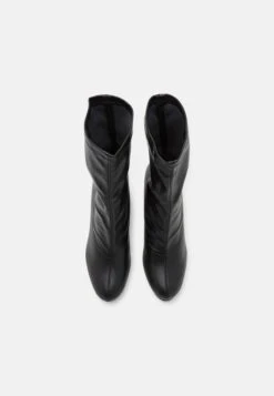 Even&Odd Stivaletti Con TaccoBlack Donna Stivaletti EV411N03E-Q14 -Even&Odd 5a468875985640d6b0b1139cc7b9cb81