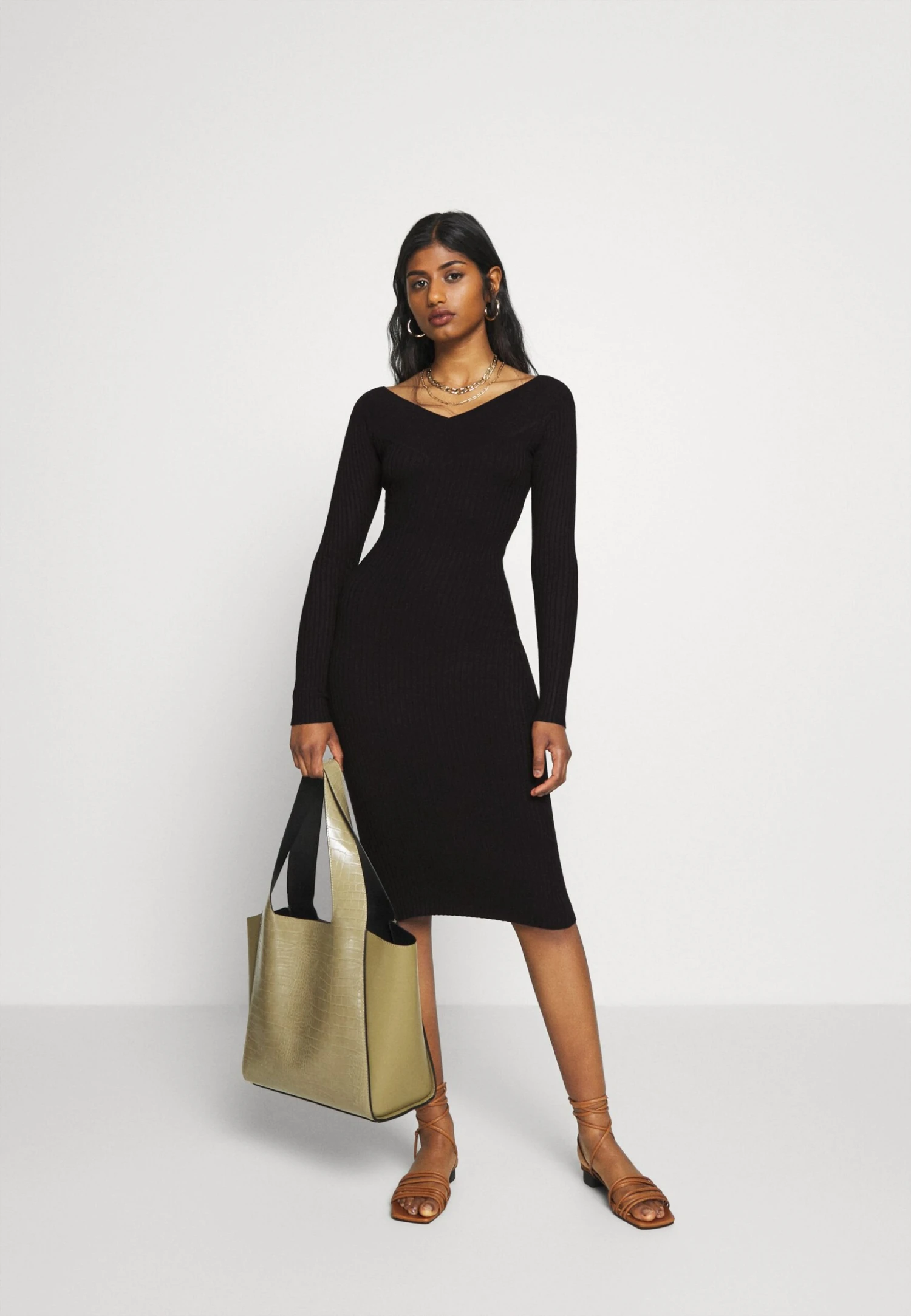 V Ausschnitt Ripp Mini Bodycon StrickkleidTubinoBlack Donna Vestiti EVF21C01P-Q11 V Ausschnitt Ripp Mini Bodycon StrickkleidTubinoBlack Donna Vestiti EVF21C01P-Q11 -Even&Odd 6f472cb7ac3146d6841f31416fbaa27b scaled