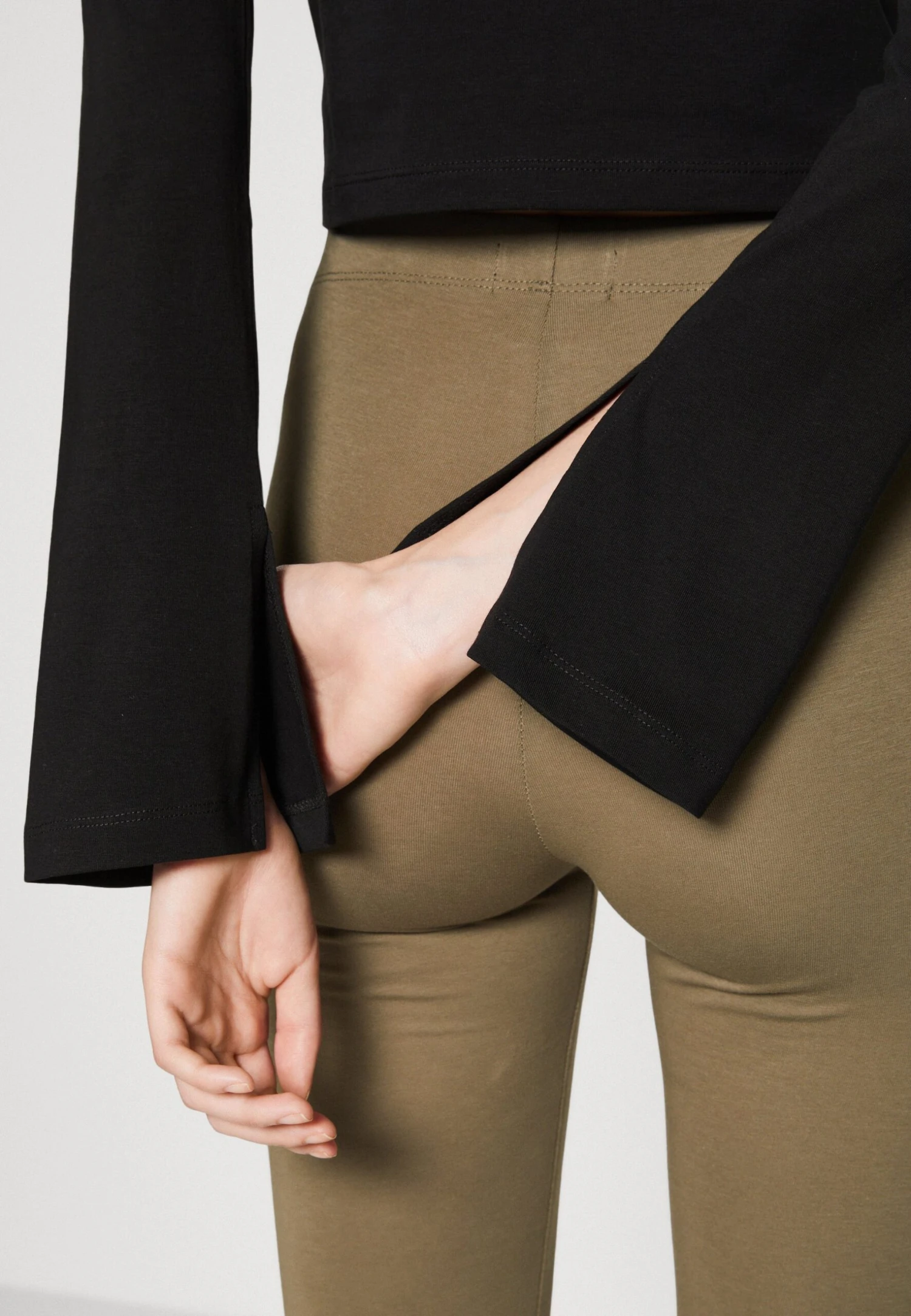 Maglietta A Manica LungaBlack Donna T-shirt e top EV421D24V-Q11 Even&Odd Maglietta A Manica LungaBlack Donna T-shirt E Top EV421D24V-Q11 -Even&Odd 79c08d1841b6464f95f29bd76112076e scaled