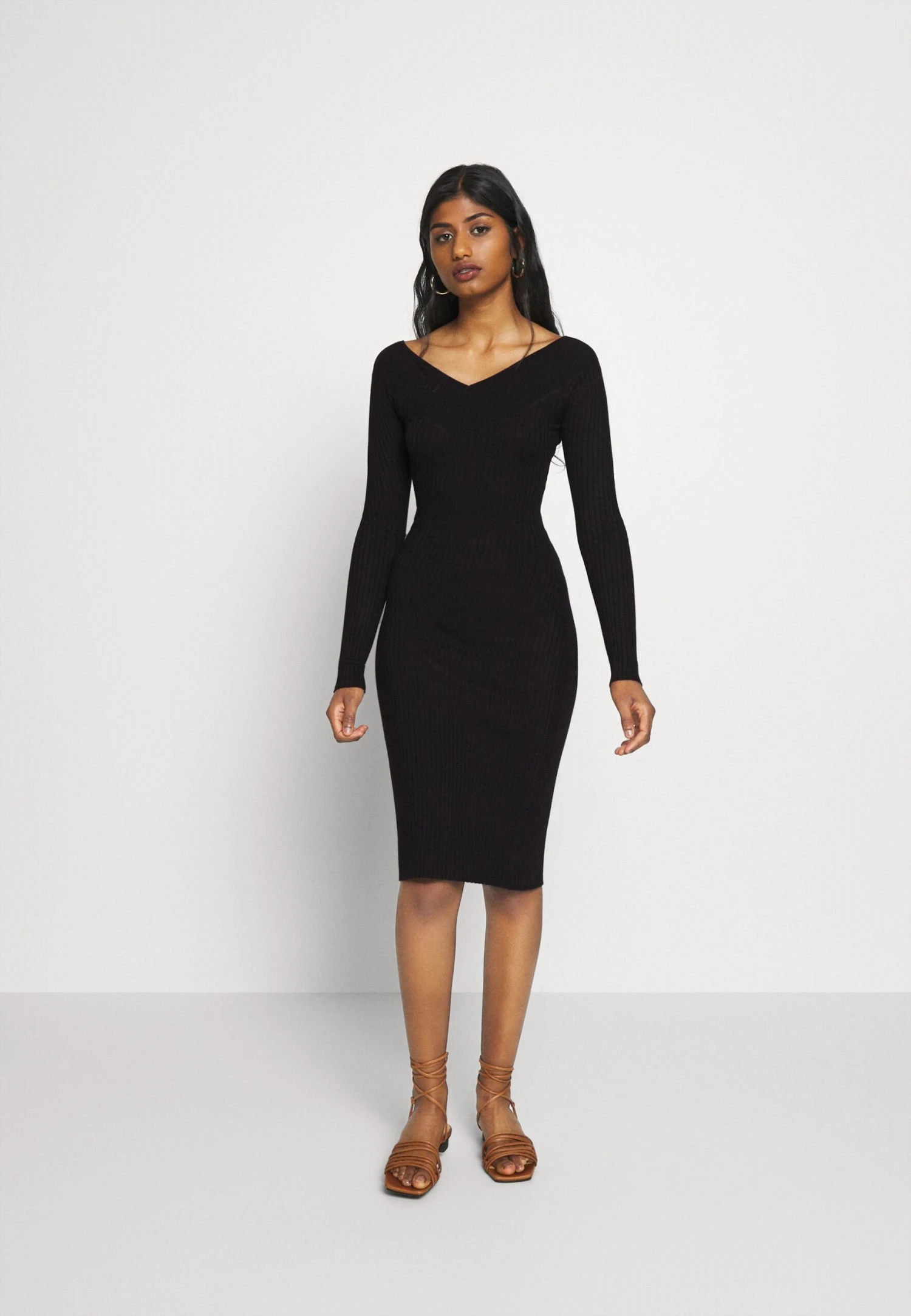 V Ausschnitt Ripp Mini Bodycon StrickkleidTubinoBlack Donna Vestiti EVF21C01P-Q11 V Ausschnitt Ripp Mini Bodycon StrickkleidTubinoBlack Donna Vestiti EVF21C01P-Q11 -Even&Odd 7a3d3bf8dd744d308335e2d0c685a912 scaled