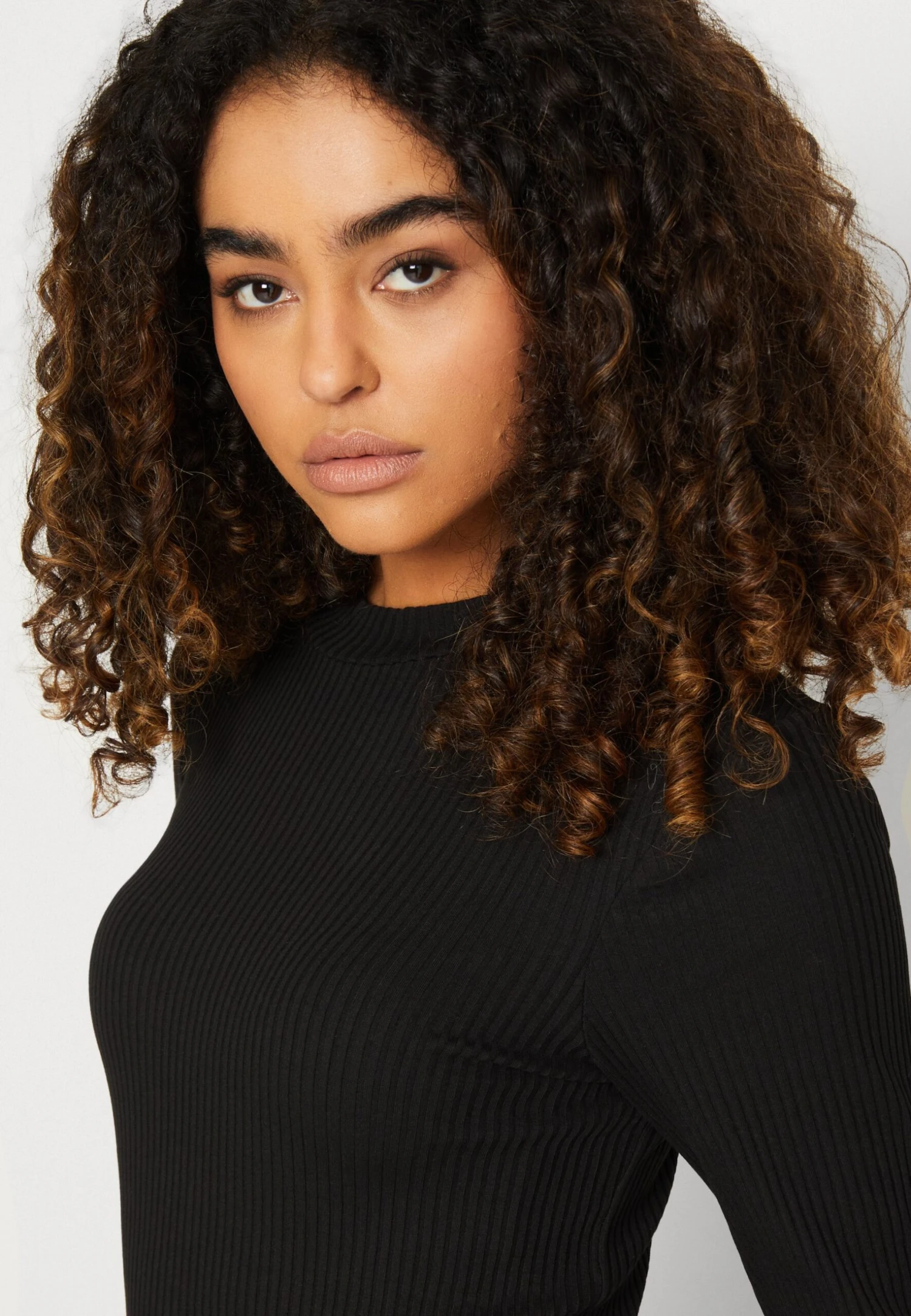 Circ Long Sleeves Midi High Slit Dress - Abito In Maglia - Black Even&Odd Circ Long Sleeves Midi High Slit Dress - Abito In Maglia - Black -Even&Odd 9f0ddfc6476745e2bd79dbb108f22a3d scaled