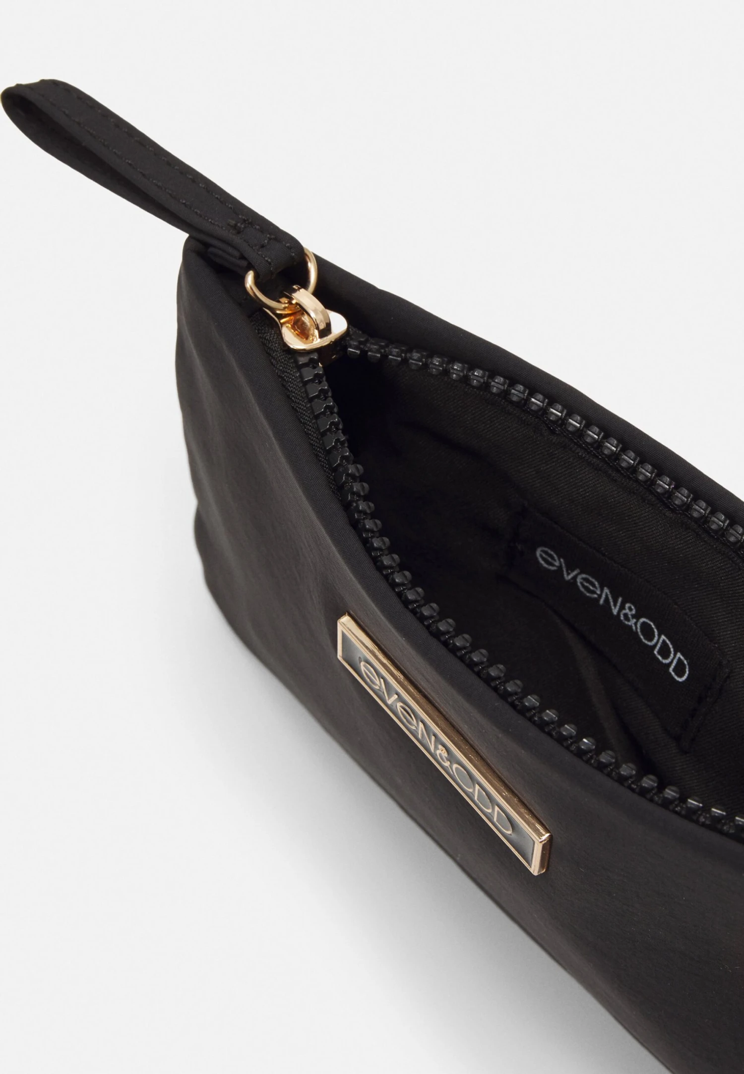 PortafoglioBlack Donna Portafogli e portachiavi EV451F04J-Q11 Even&Odd PortafoglioBlack Donna Portafogli E Portachiavi EV451F04J-Q11 -Even&Odd a2d08e126a014241ac5caa158f03d6f7 scaled