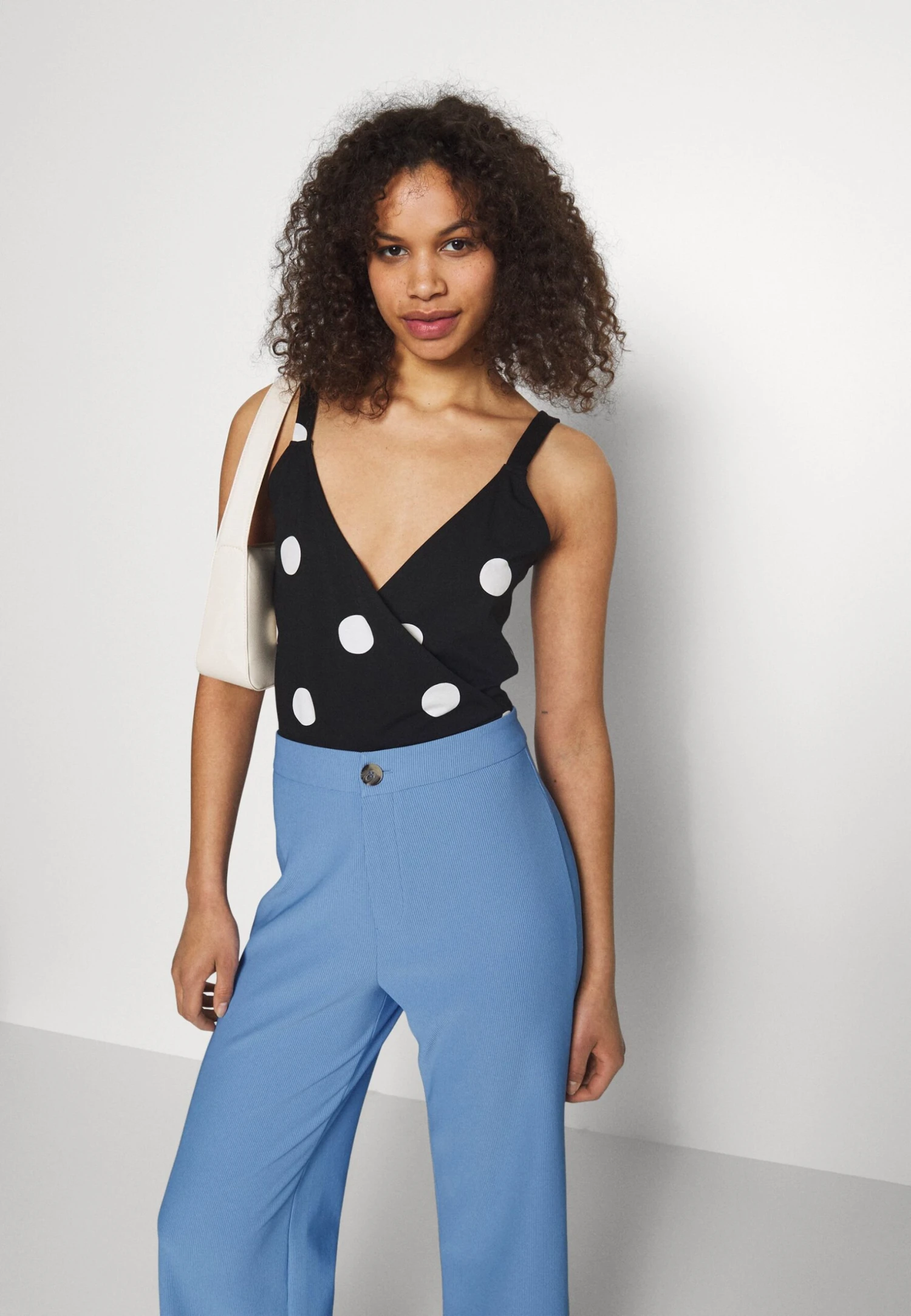 PantaloniLight Blue Donna Pantaloni EVI21A01S-K11 PantaloniLight Blue Donna Pantaloni EVI21A01S-K11 -Even&Odd a8ef4f569f294c34b995eac84b97f6b7 scaled