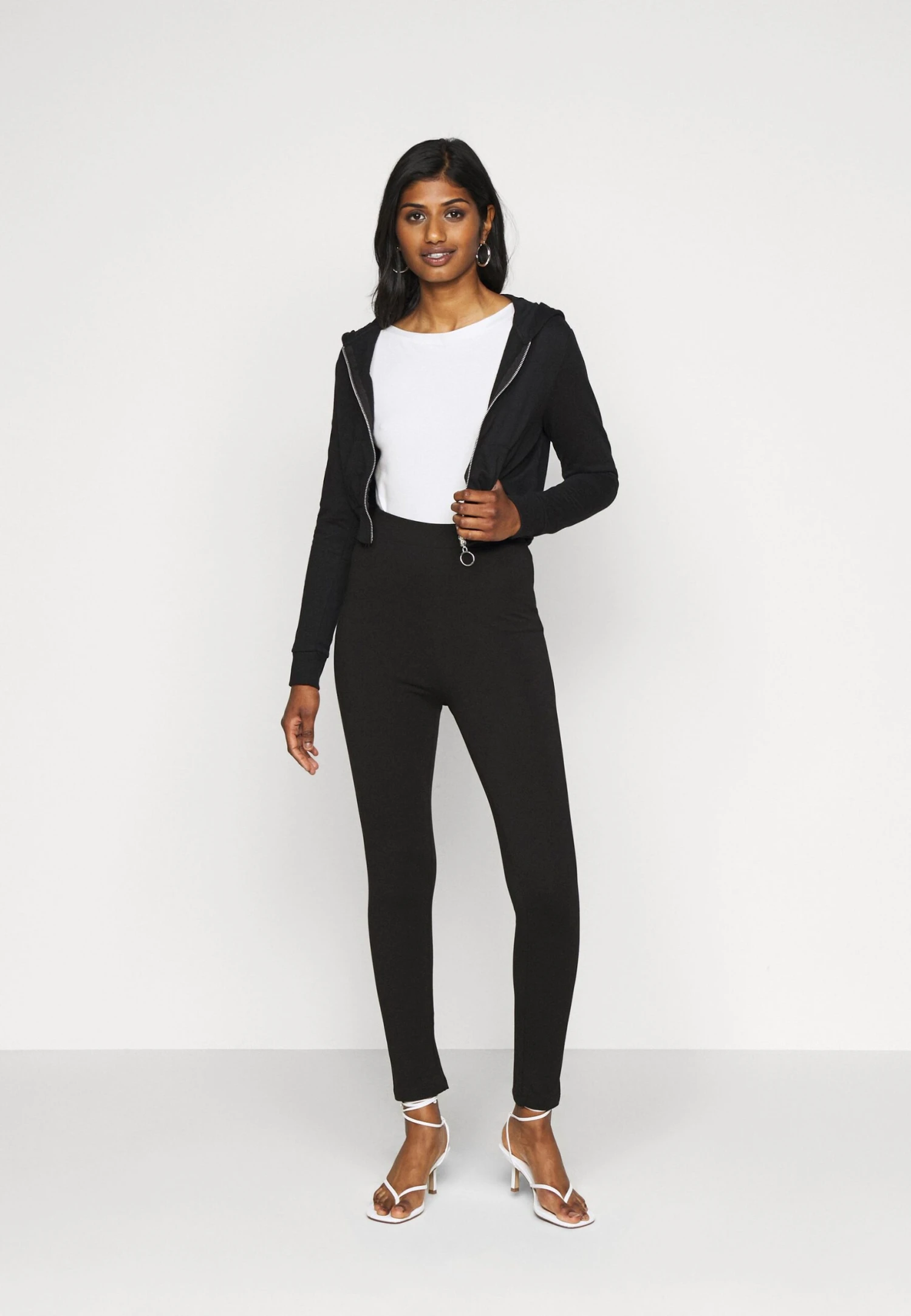 Felpa Con ZipBlack Donna Felpe EVF21J002-Q11 Felpa Con ZipBlack Donna Felpe EVF21J002-Q11 -Even&Odd aeef96eedf5941908f8dd3c002732586 scaled