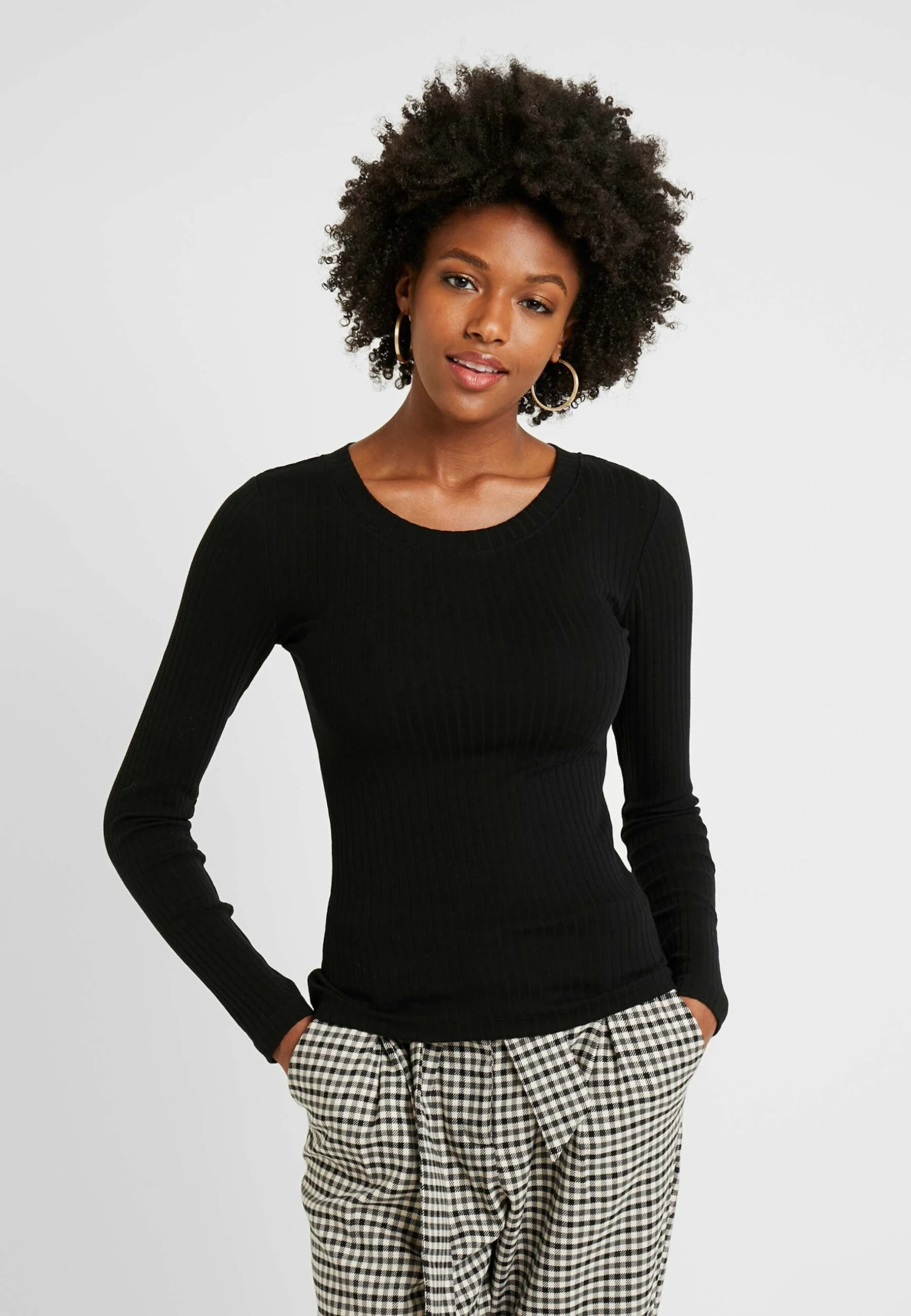 Maglietta A Manica LungaBlack Donna T-shirt e top EVI21D003-Q11 Maglietta A Manica LungaBlack Donna T-shirt E Top EVI21D003-Q11 -Even&Odd bdc7b31736f44e01a951fd8b126b272e scaled