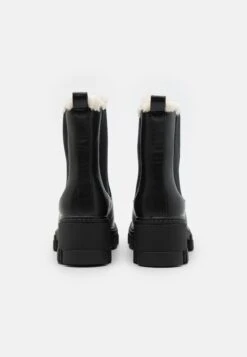 Even&Odd Stivaletti Con PlateauBlack Donna Stivaletti EV411X027-Q11 -Even&Odd c1c770cb306a4a3ea3685e0f0d7d5a50