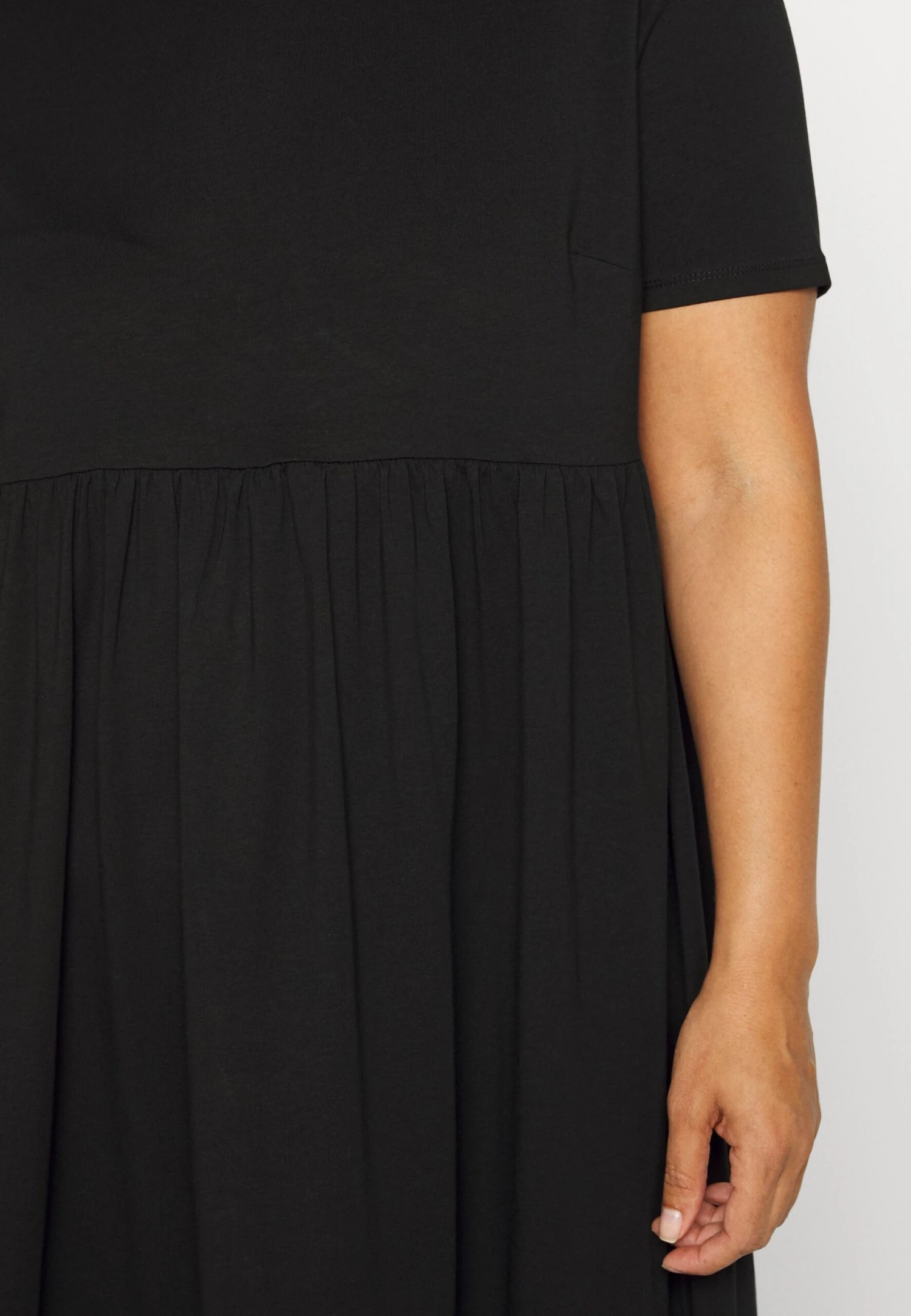 Vestito Di MaglinaBlack Donna Vestiti EVB21C035-Q11 Vestito Di MaglinaBlack Donna Vestiti EVB21C035-Q11 -Even&Odd c590616d929c405e8246d25de7deec8f scaled