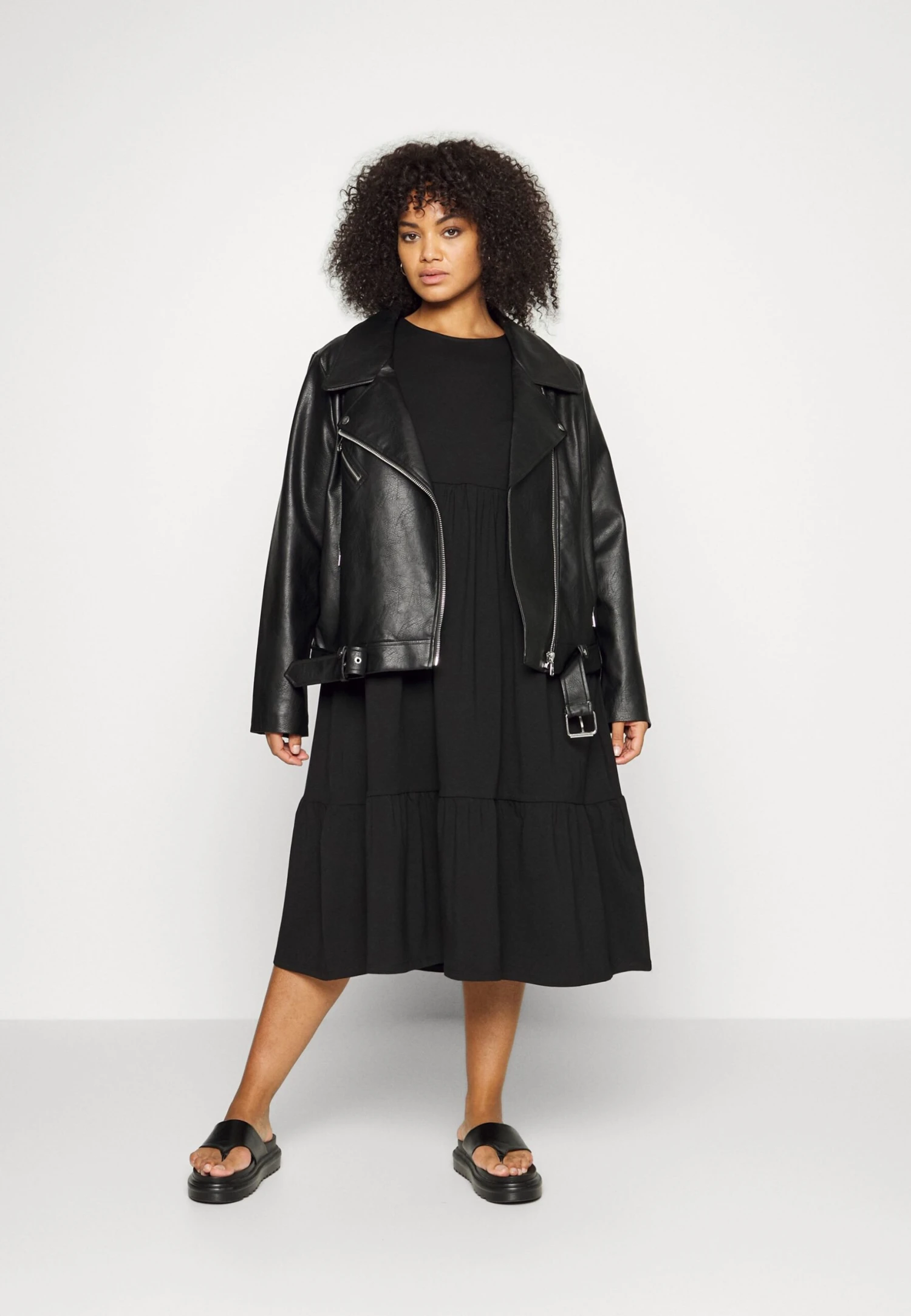 Vestito Di MaglinaBlack Donna Vestiti EVB21C035-Q11 Vestito Di MaglinaBlack Donna Vestiti EVB21C035-Q11 -Even&Odd ebde1f34f22c413fad24e19f2ca14852 scaled