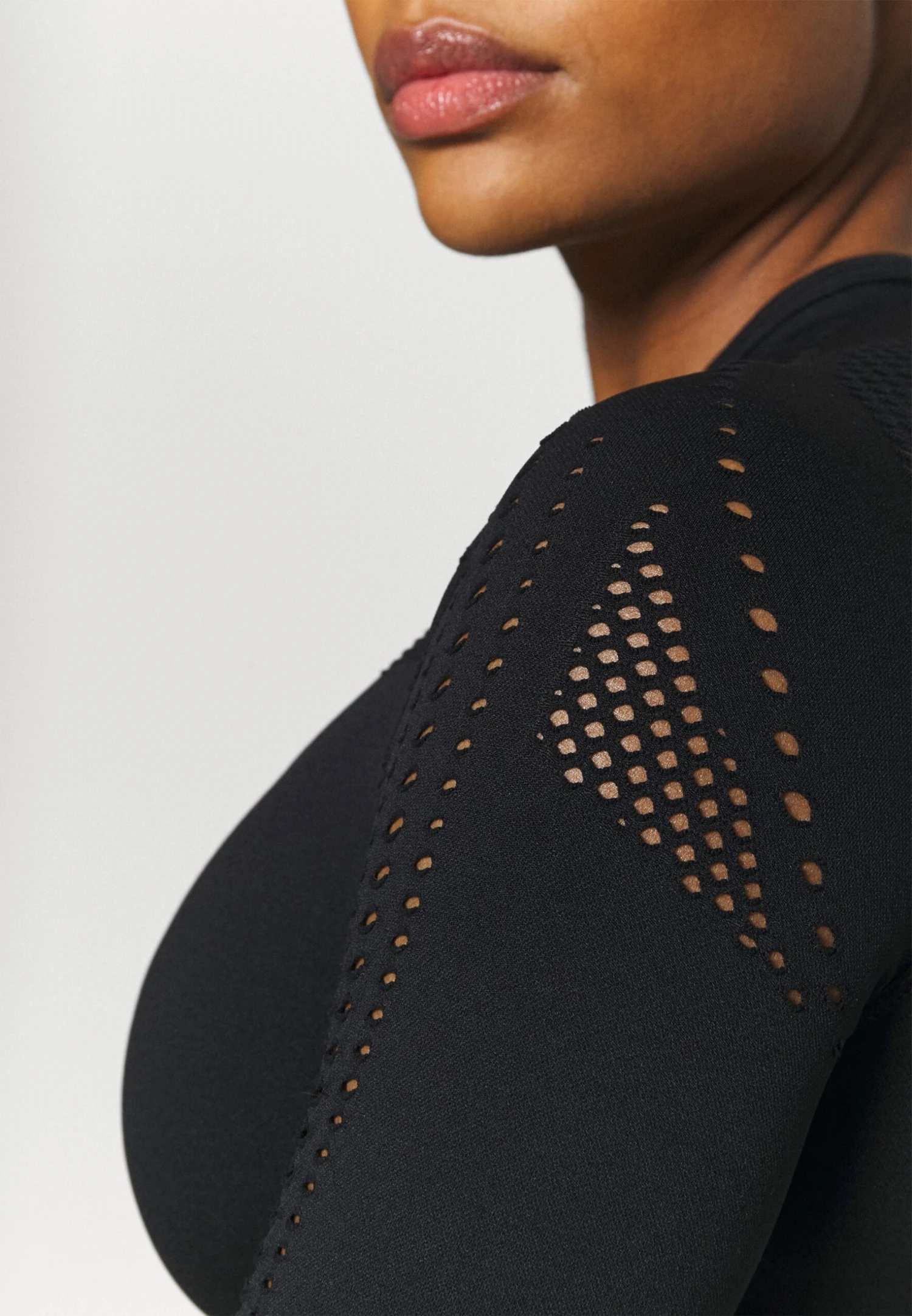 Maglietta A Manica LungaBlack Donna T-shirt e top EV941D03U-Q11 Maglietta A Manica LungaBlack Donna T-shirt E Top EV941D03U-Q11 -Even&Odd f716492e57684d5fa3221c82923c9470 scaled